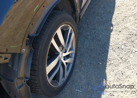 2016 Honda Pilot Touring z USA, uszkodzony, nr VIN 5FNYF6H91GB052613